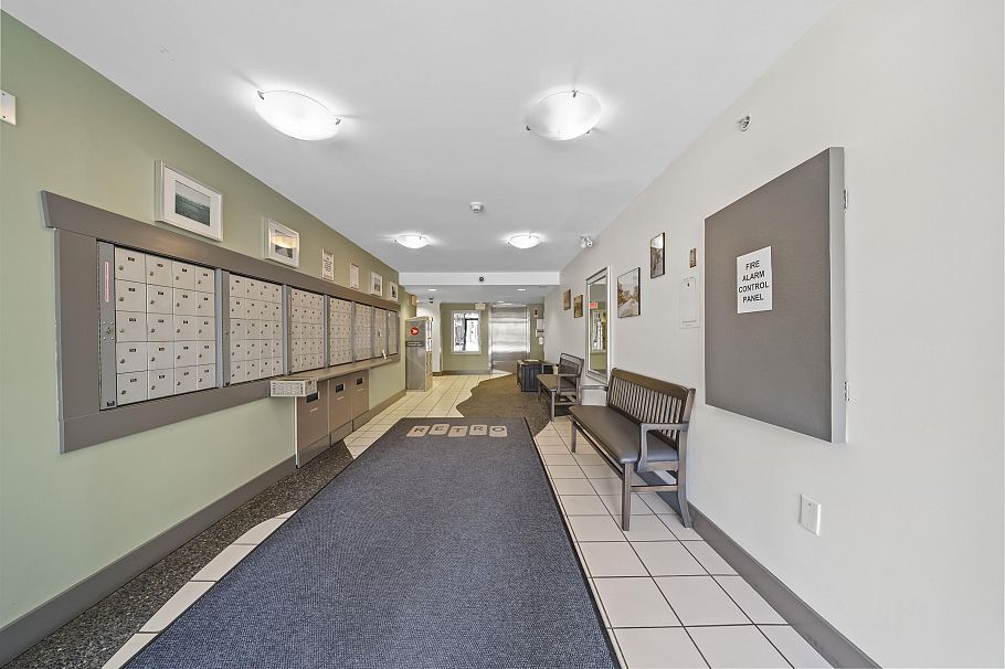205 8988 Hudson Street Vancouver, BC - 29