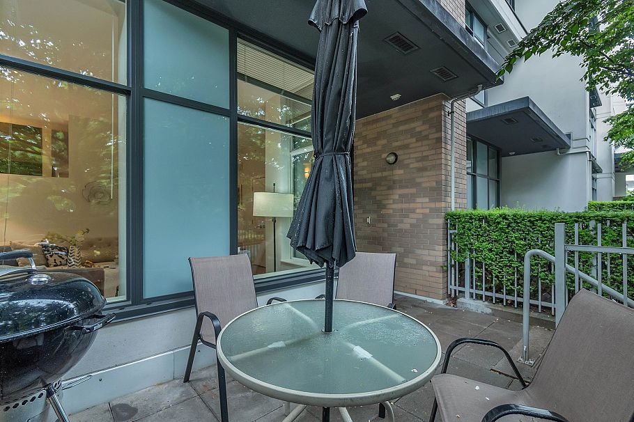 164 W 13th Street North Vancouver, BC - 35