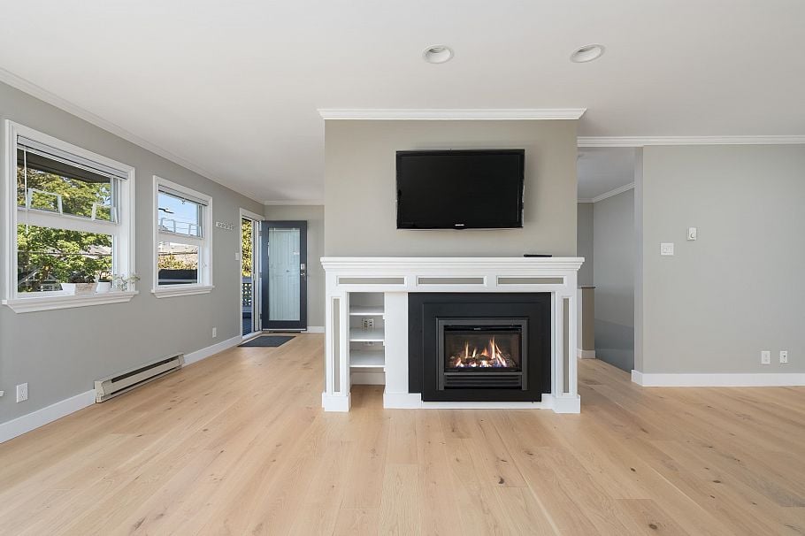3085 Maple Street Vancouver, BC - 2