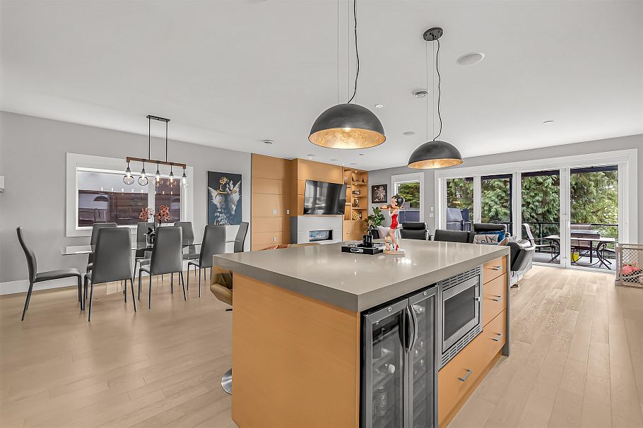 1033 Prospect Avenue North Vancouver, BC - 13