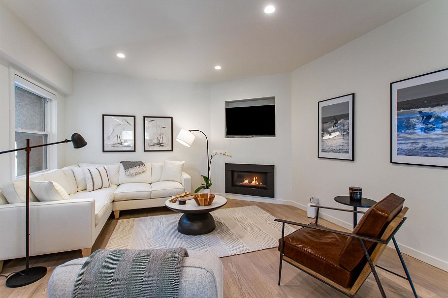 1829 W 13th Avenue Vancouver, BC - 2