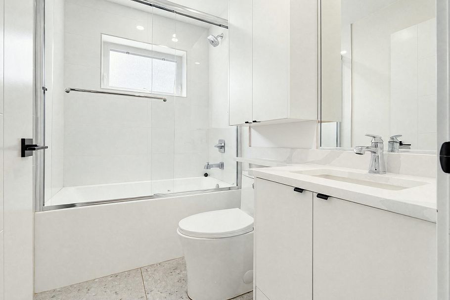 2972 Venables Street Vancouver, BC - 19