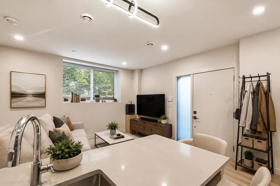 2705 Waverley Avenue Vancouver, BC - 15