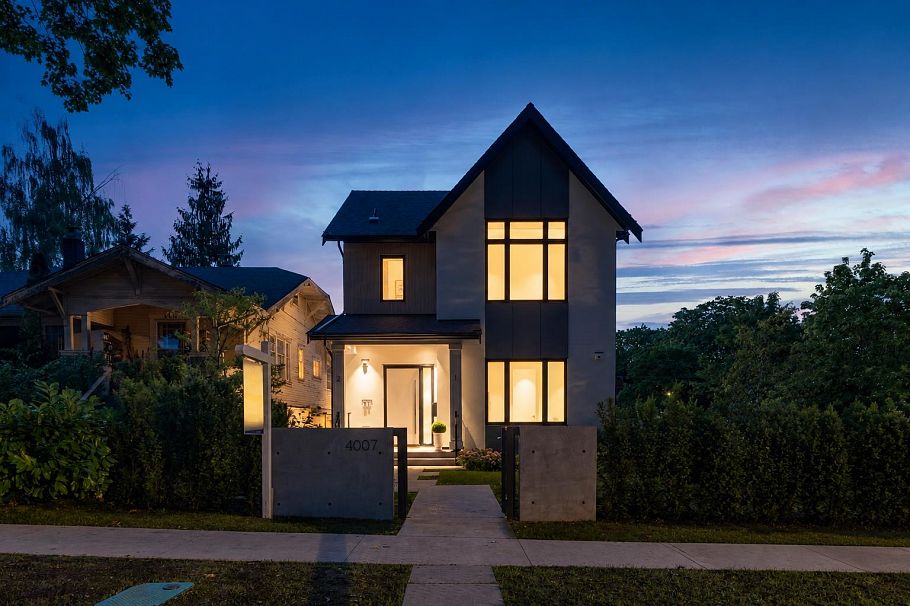 4007 W 19th Avenue Vancouver, BC - 2