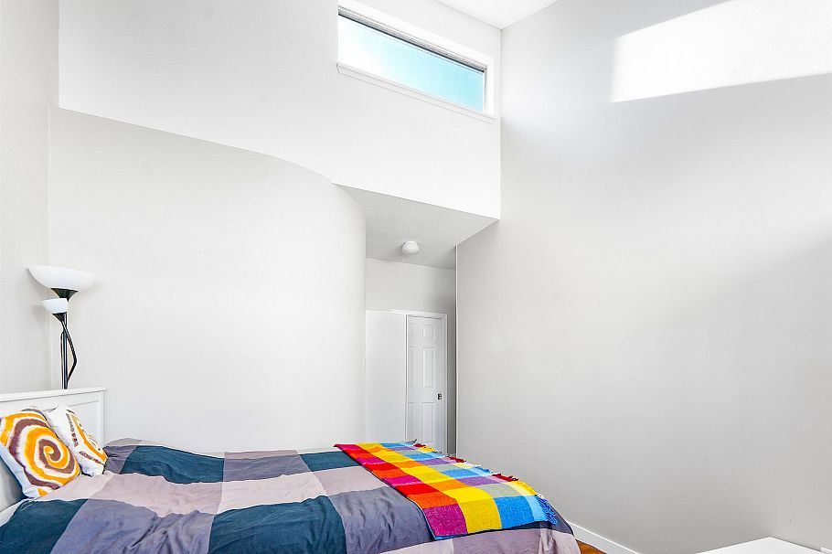 309 125 W 18th Street North Vancouver, BC - 14