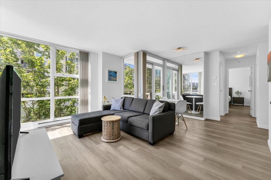 602 193 Aquarius Mews Vancouver, BC - 4