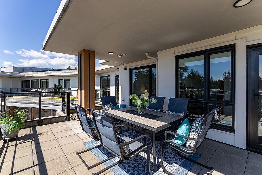 409 3220 Connaught Crescent North Vancouver, BC - 30