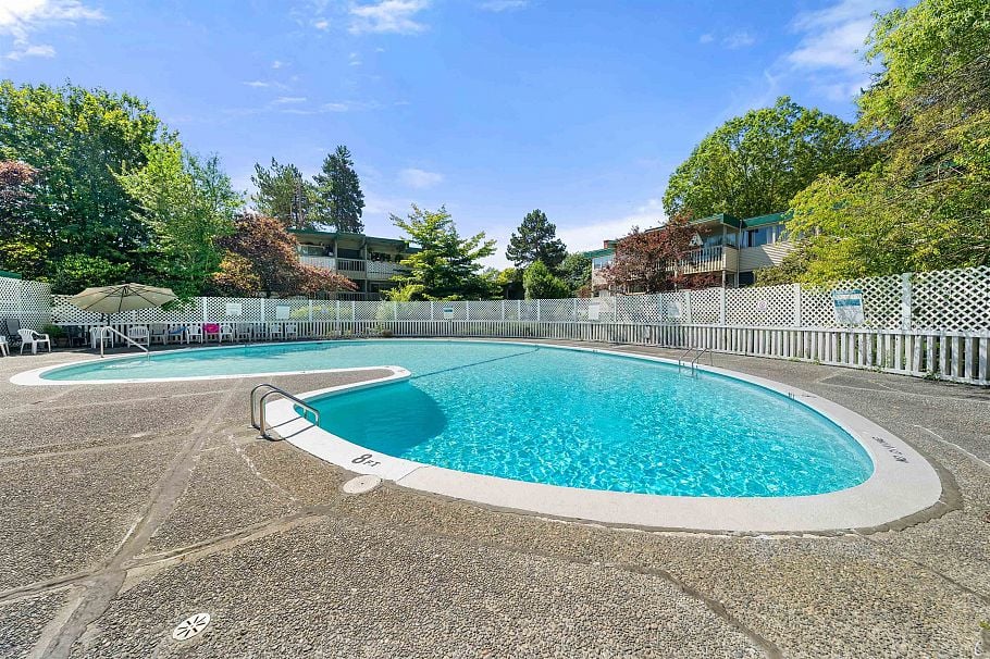 879 Westview Crescent North Vancouver, BC - 28