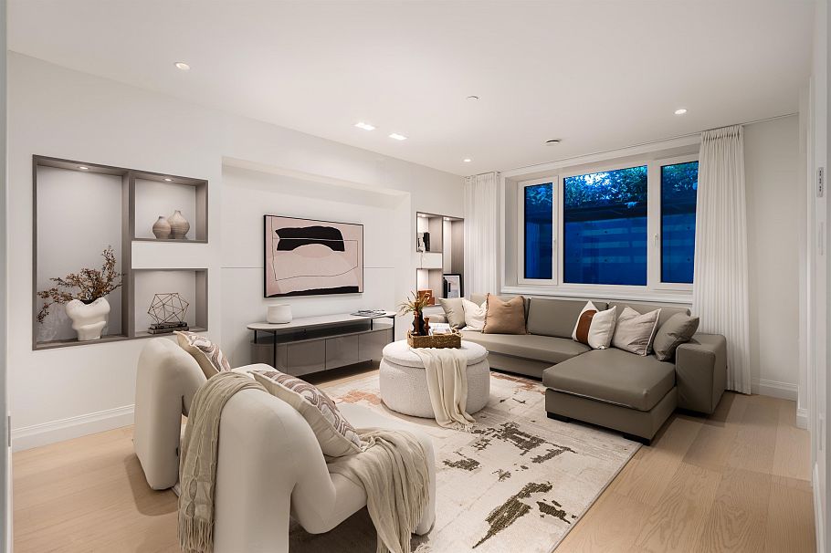 4007 W 19th Avenue Vancouver, BC - 23