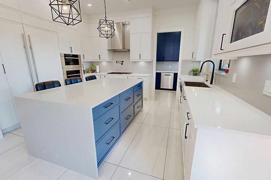 108 E 51st Avenue Vancouver, BC - 11