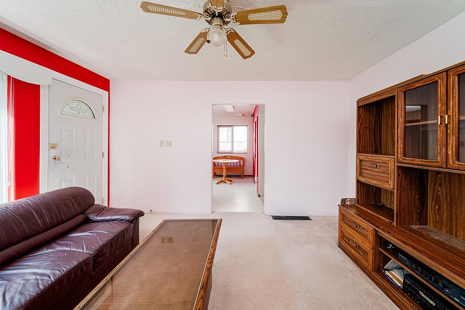 3089 E 1st Avenue Vancouver, BC - 8