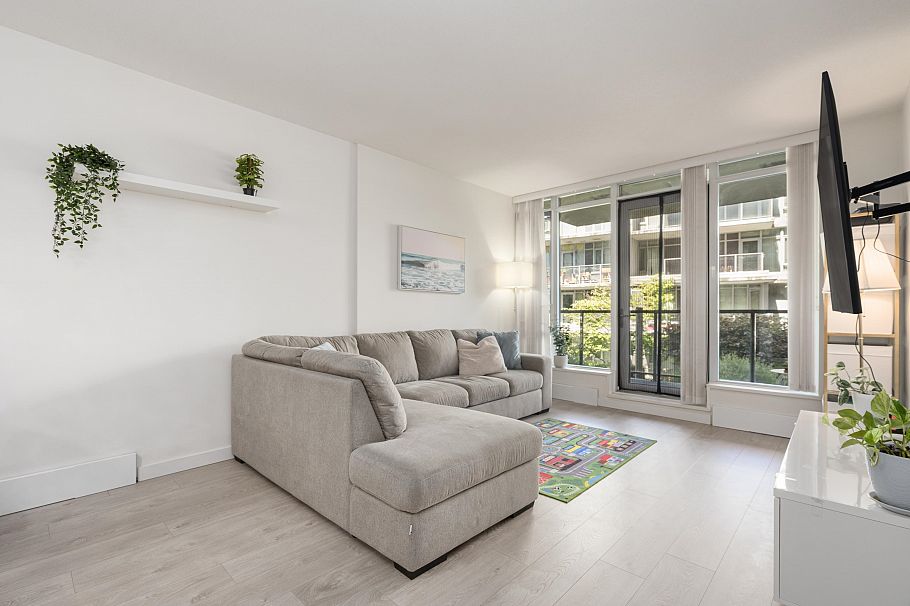 210 3168 Riverwalk Avenue Vancouver, BC - 4