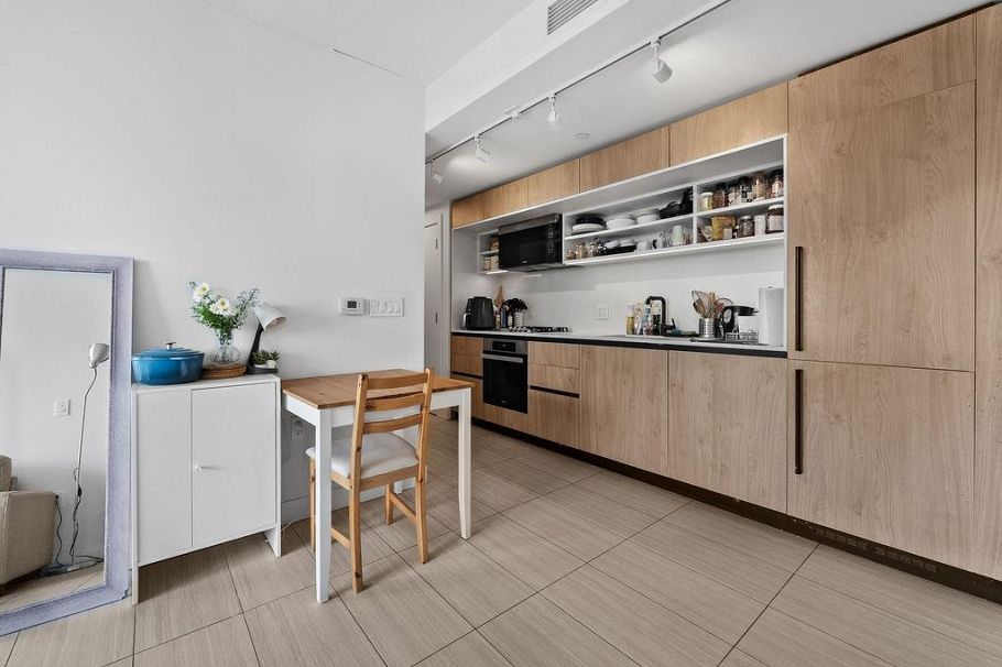 2504 5058 Joyce Street Vancouver, BC - 4