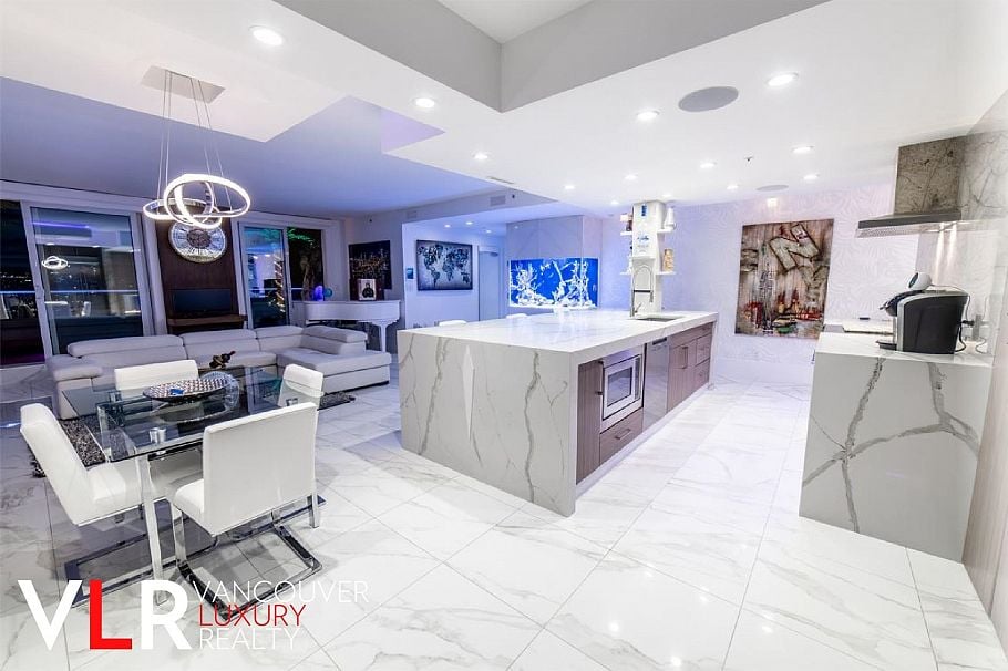 PH 199 DRAKE STREET, Vancouver BC V6Z 2Y8 Vancouver, BC - 3
