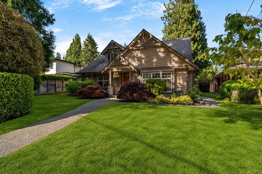 3538 Bluebonnet Road North Vancouver, BC - 1