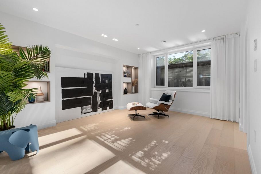 4007 W 19th Avenue Vancouver, BC - 27