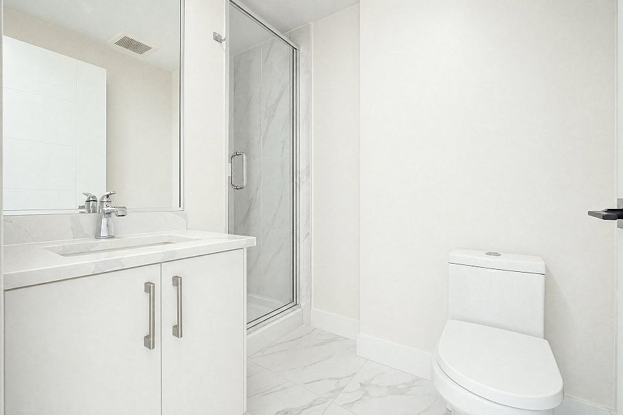 2972 Venables Street Vancouver, BC - 32