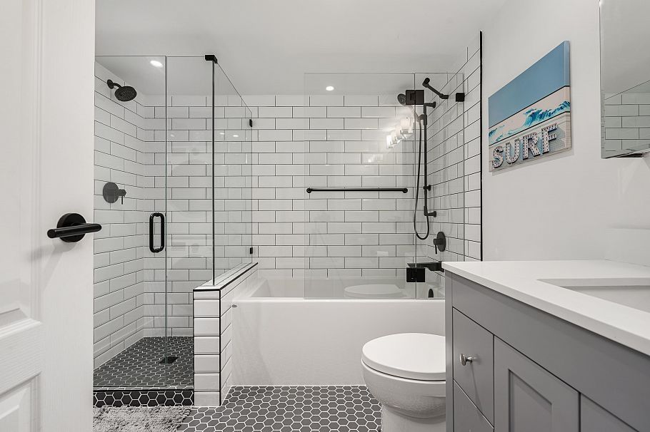203 825 W 15th Avenue Vancouver, BC - 22