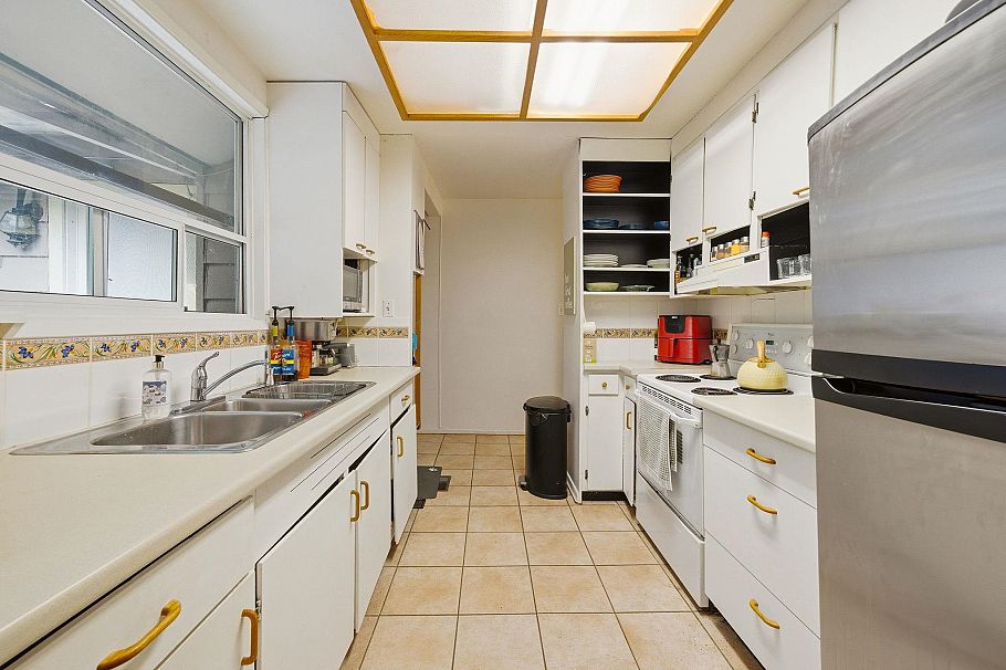 1463 Avonlynn Crescent North Vancouver, BC - 6