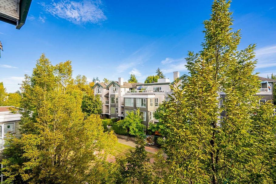 402 228 E 18th Avenue Vancouver, BC - 18
