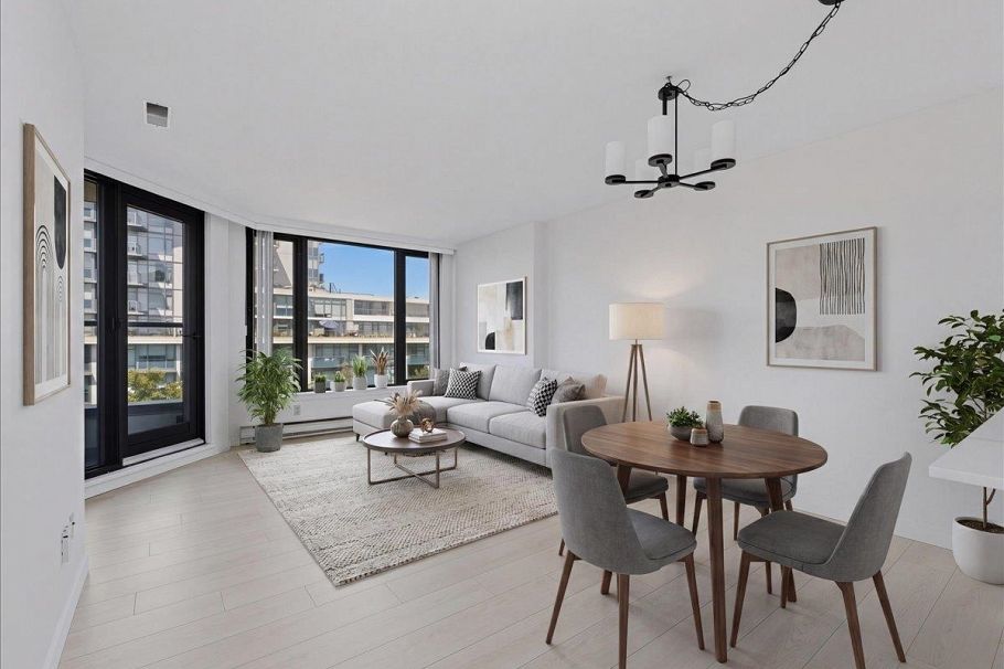 702 2201 Pine Street Vancouver, BC - 6