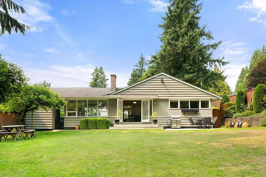 3046 Princess Avenue North Vancouver, BC - 1
