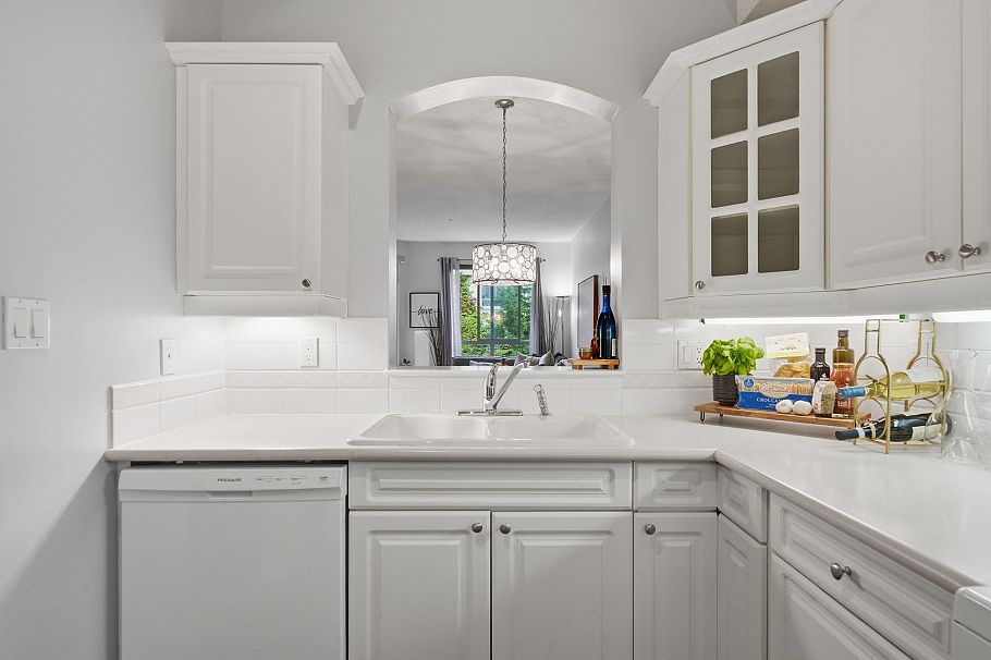 333 383 E 37th Avenue Vancouver, BC - 20