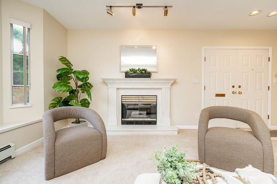 8568 French Street Vancouver, BC - 13