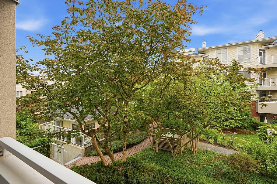 333 383 E 37th Avenue Vancouver, BC - 34