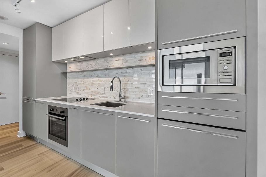 2206 8131 Nunavut Lane Vancouver, BC - 14