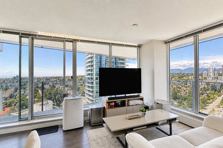 2606 488 SW Marine Drive Vancouver, BC - 2