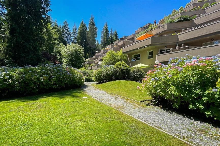 207 1500 Ostler Court North Vancouver, BC - 30