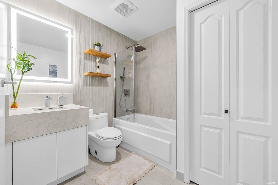 604 1500 Ostler Court North Vancouver, BC - 13