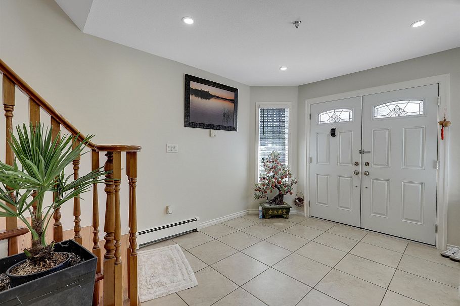 1457 E 18th Avenue Vancouver, BC - 4