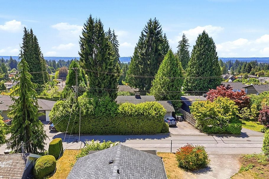 3922 Sunnycrest Drive North Vancouver, BC - 16