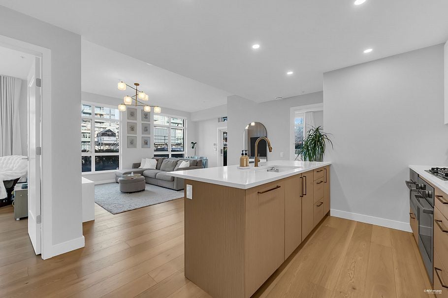 101 5007 Ash Street Vancouver, BC - 7