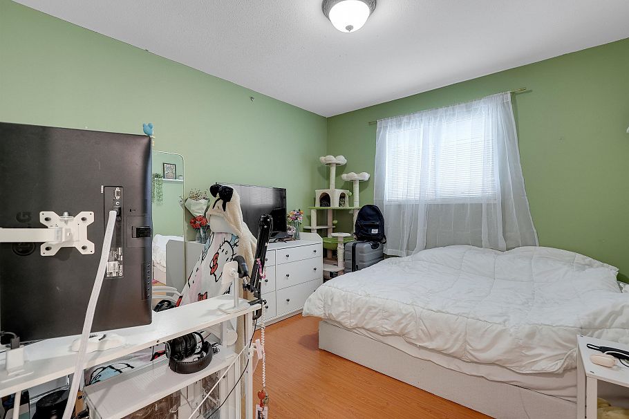 1457 E 18th Avenue Vancouver, BC - 14
