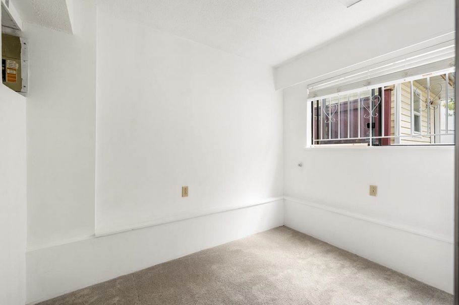 2539 E 34th Avenue Vancouver, BC - 6