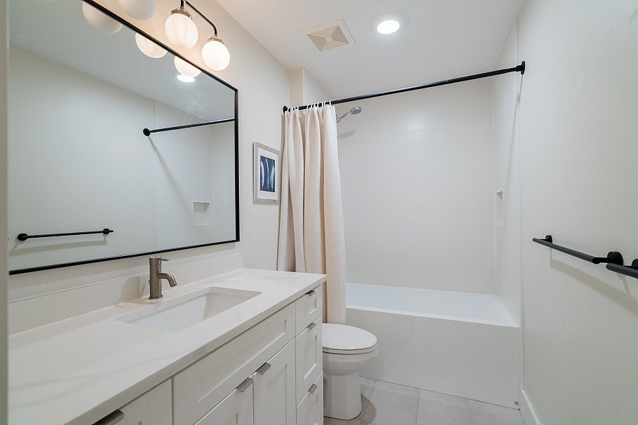 1139 Heritage Boulevard North Vancouver, BC - 30