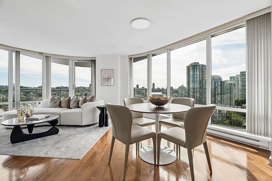 2106 918 Cooperage Way Vancouver, BC - 11