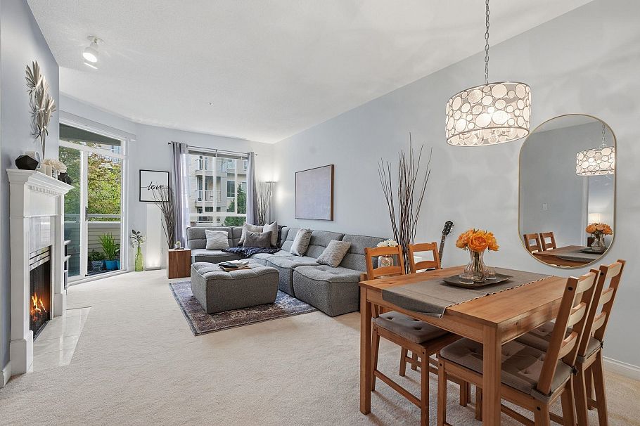 333 383 E 37th Avenue Vancouver, BC - 9