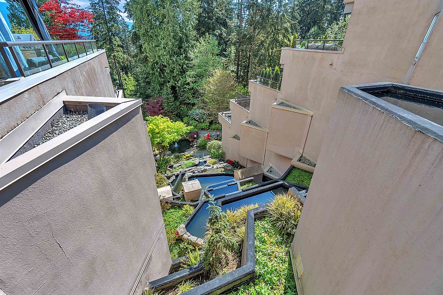207 1500 Ostler Court North Vancouver, BC - 29