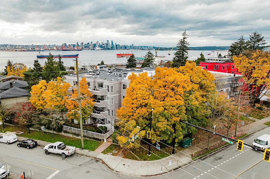206 245 St. Davids Avenue North Vancouver, BC - 27
