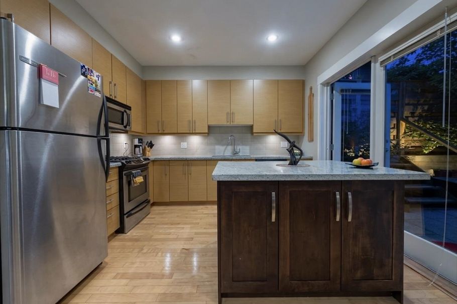 2982 Chesterfield Avenue North Vancouver, BC - 7