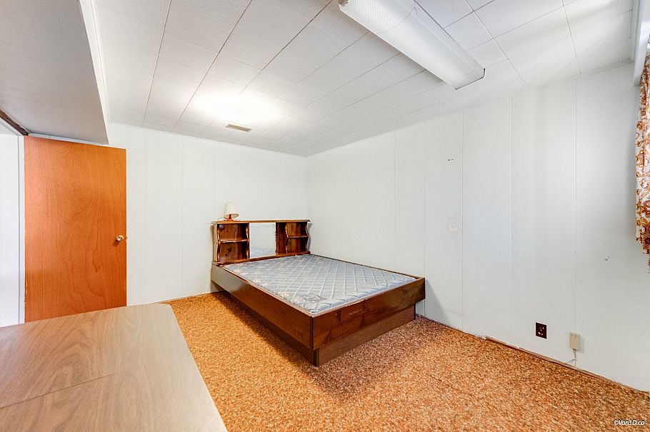 25 E 47th Avenue Vancouver, BC - 22