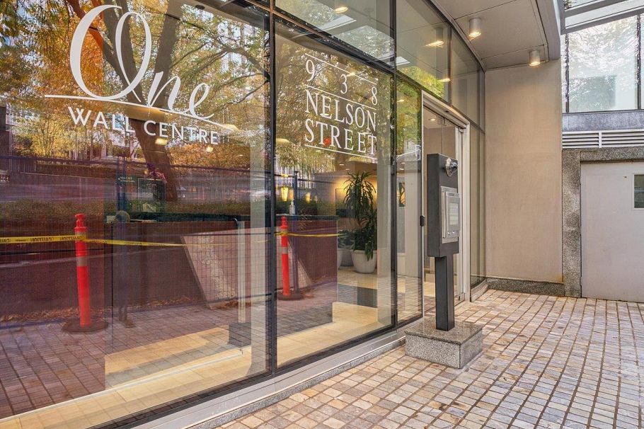 3704 938 Nelson Street Vancouver, BC - 27