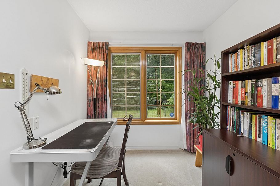 5609 White Pine Lane North Vancouver, BC - 33