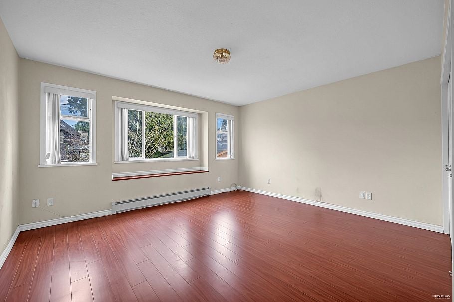 1945 W 44th Avenue Vancouver, BC - 16