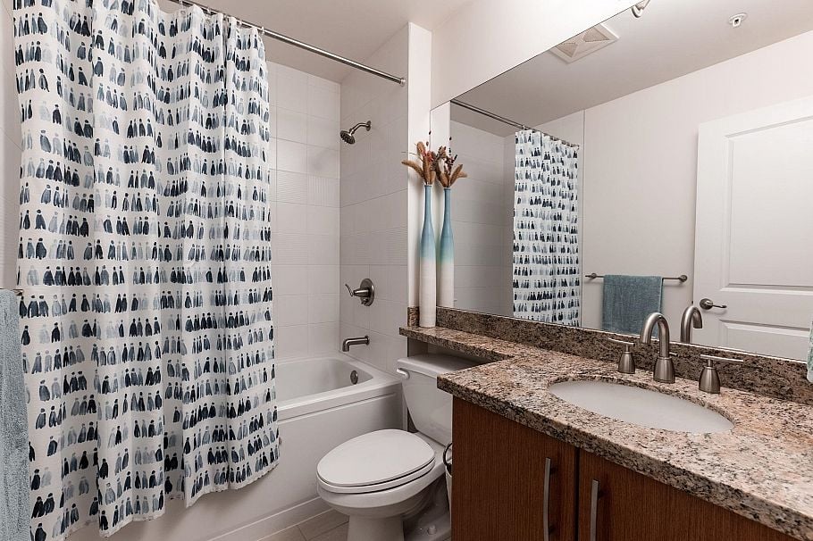 6230 Logan Lane Vancouver, BC - 22