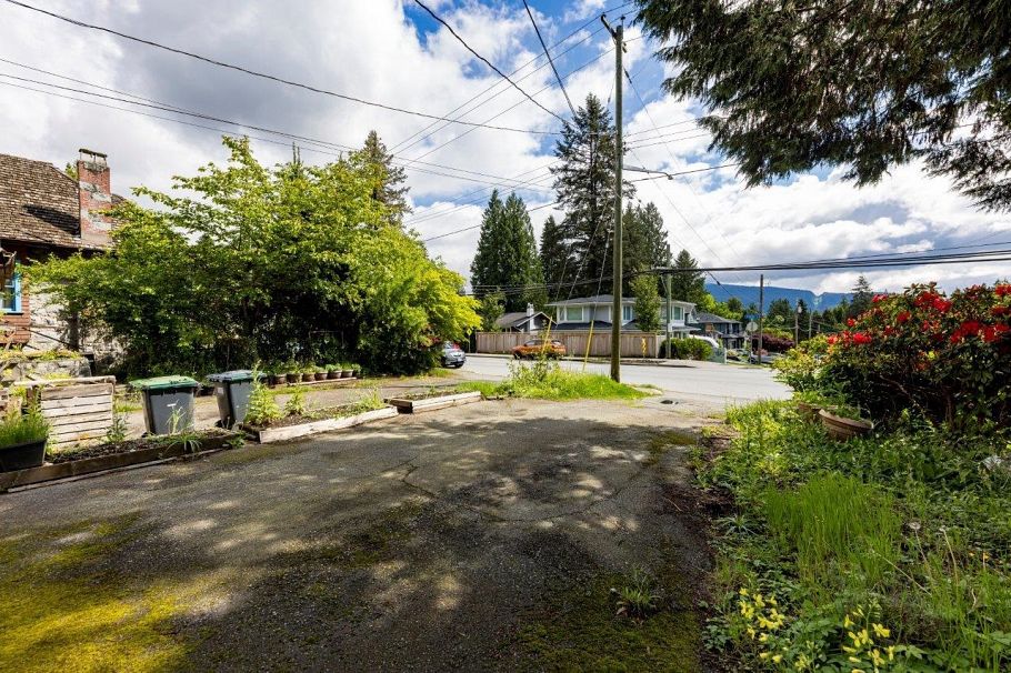 3297 Fromme Road North Vancouver, BC - 13